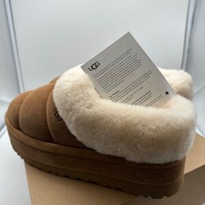 SOLD UGG Women's shoes Tazzlita Chestnut color W/1146390